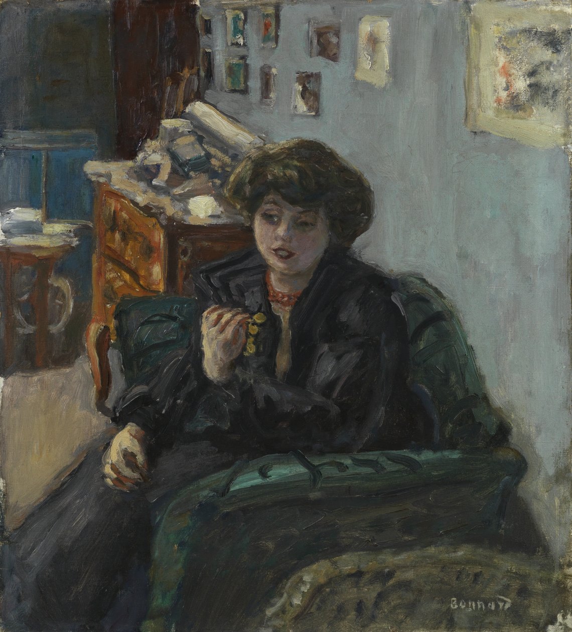 Joven mujer en un interior, c.1906 de Pierre Bonnard