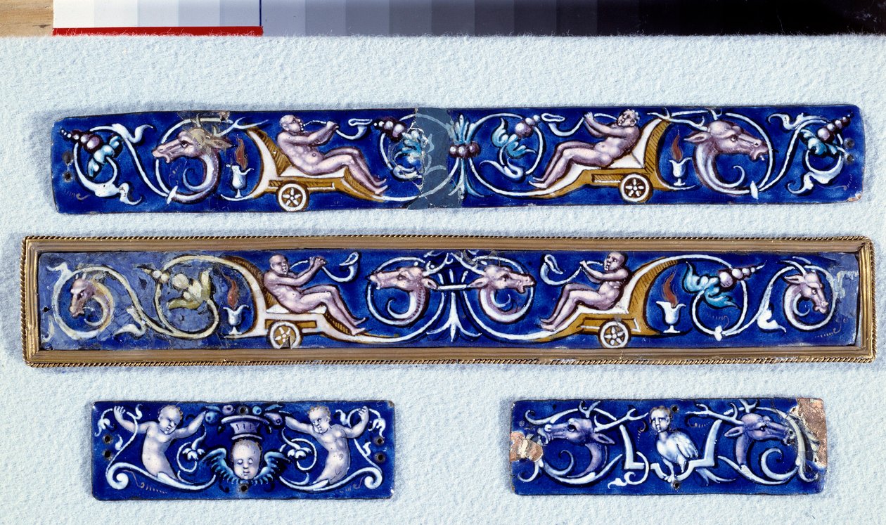 Platos grotescos de enjuague de Pierre Reymond