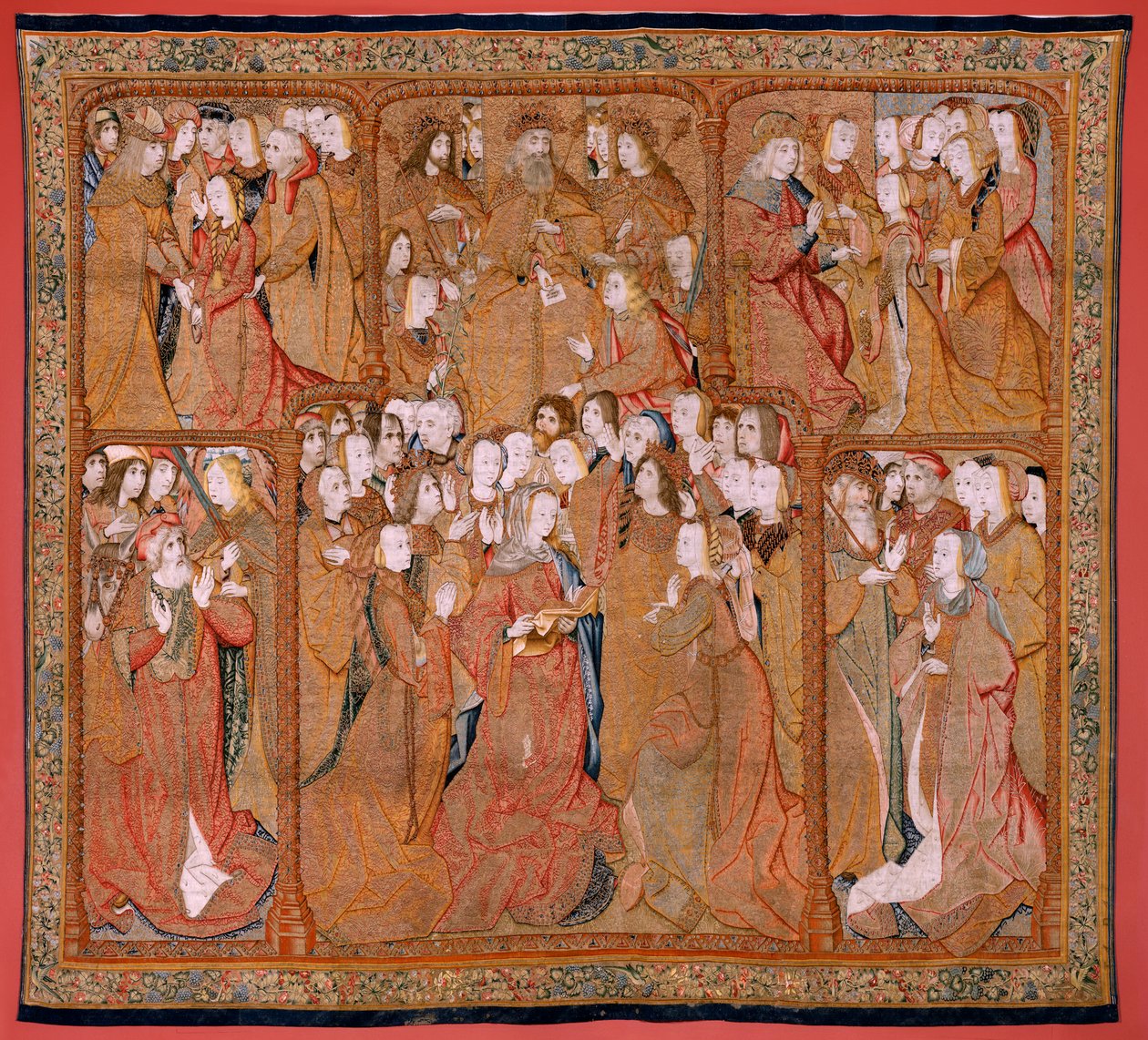 Tapiz flamenco. Serie Triunfos de la Madre o Paños de Oro. Dios envíe al Arcángel Gabriel (Dios envía al Arcángel Gabriel). Primer tapiz de la serie. Modelo Colin de Cooter(?). Manufactura Pieter van Aelst (o van Edingen), Bruselas. Ca1500-1502. F de Pieter (studio of) Coecke van Aelst