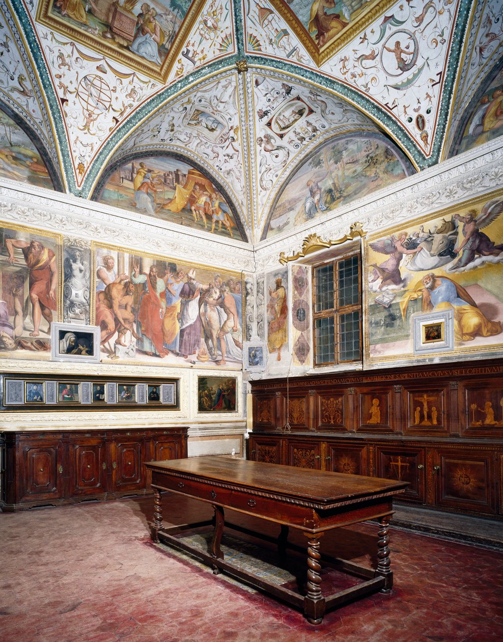 Vista de la sacristía con paneles de Perugino, Basílica de San Pedro, Perugia, Umbría, Italia de Pietro Perugino