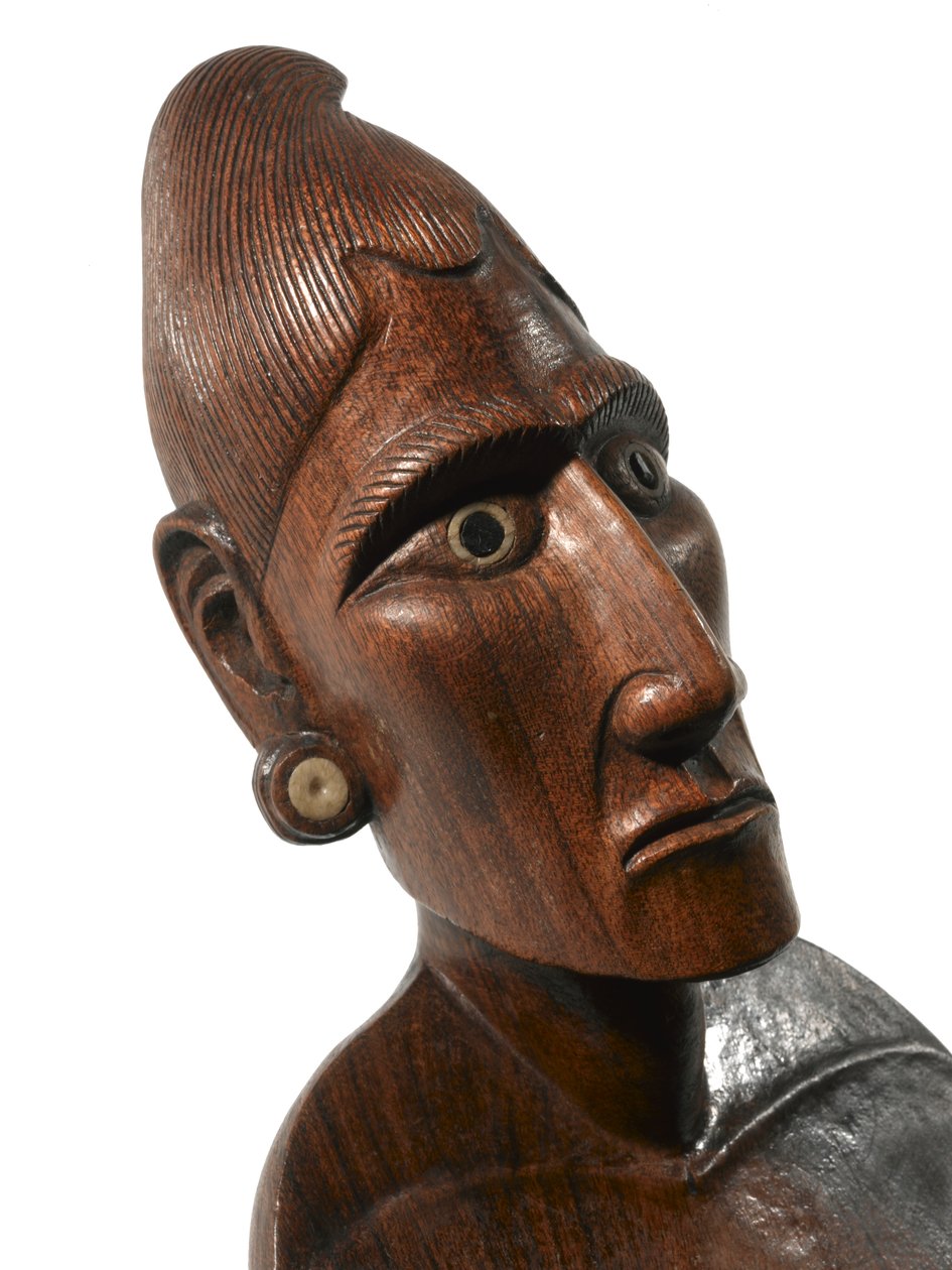 Figura femenina (moai papa) de Rapa Nui (Isla de Pascua) (detalle) de Polynesian School