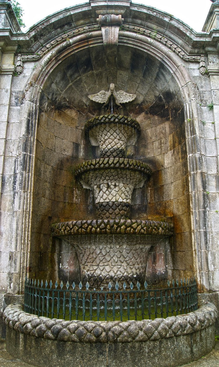 Fuente del Pelícano, Santuario de Nuestra Señora de los Remedios, Lamego, Portugal 1738 de Portuguese School