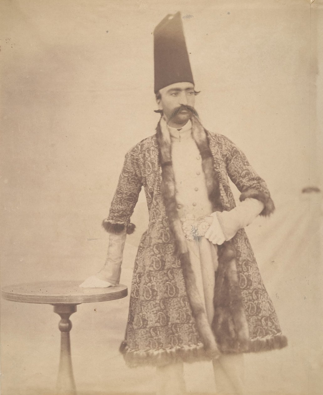 [Naser al-Din Shah] de Possibly by Luigi Pesce.