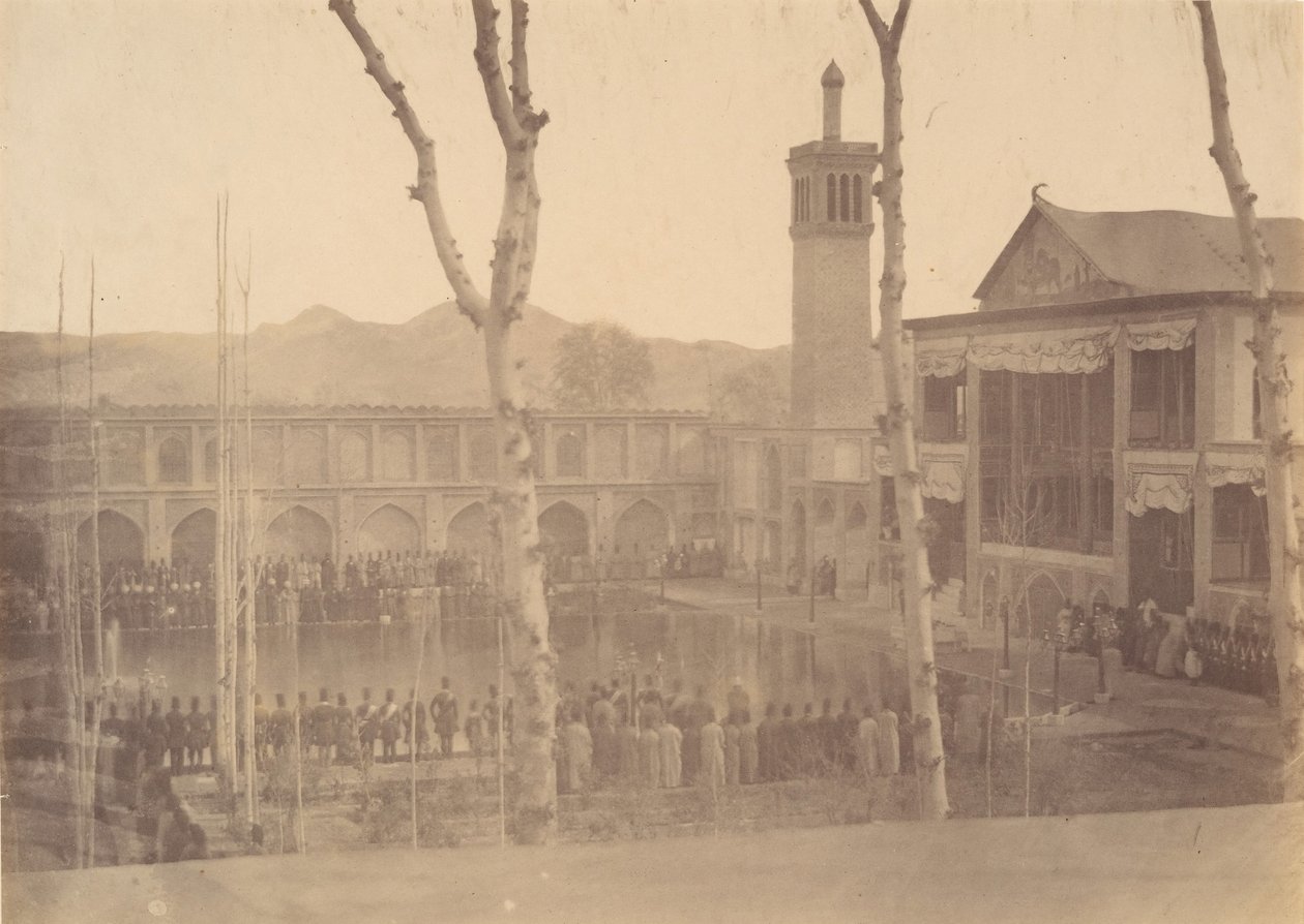 Palacio del Shah, Rindiendo homenaje al Shah, Fiesta de Salam, Teherán, Irán de Possibly by Luigi Pesce.