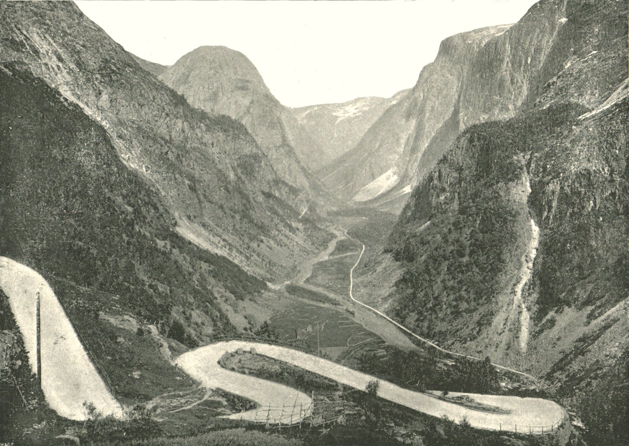 El camino Zig-Zag y las Cascadas, Stalheim, Noruega, 1895 de Poulton and Co