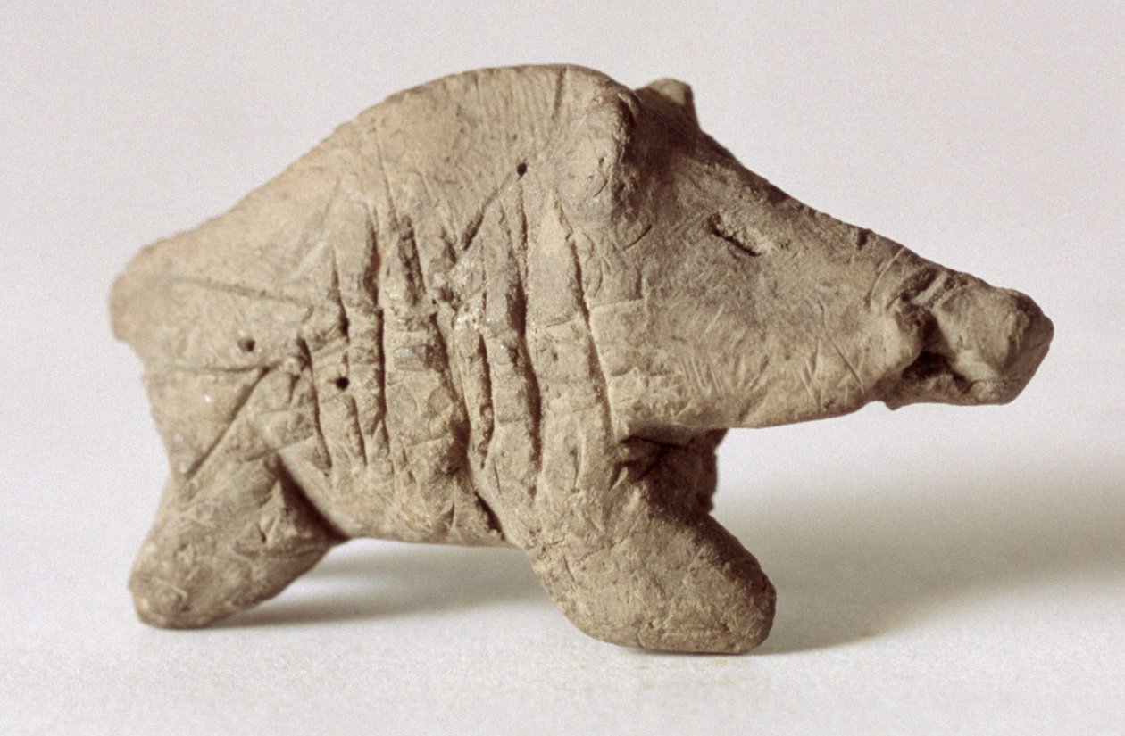 Figurilla de un pequeño jabalí, de Tappeh Sarab, Irán, c.6º milenio a.C. de Prehistoric