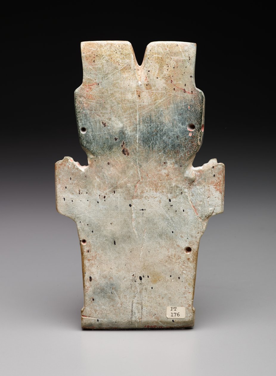 Reverso de una Placa Antropomórfica, Posiblemente la Serpiente de Fuego, período Preclásico, 800-400 a.C. de Prehistoric Prehistoric