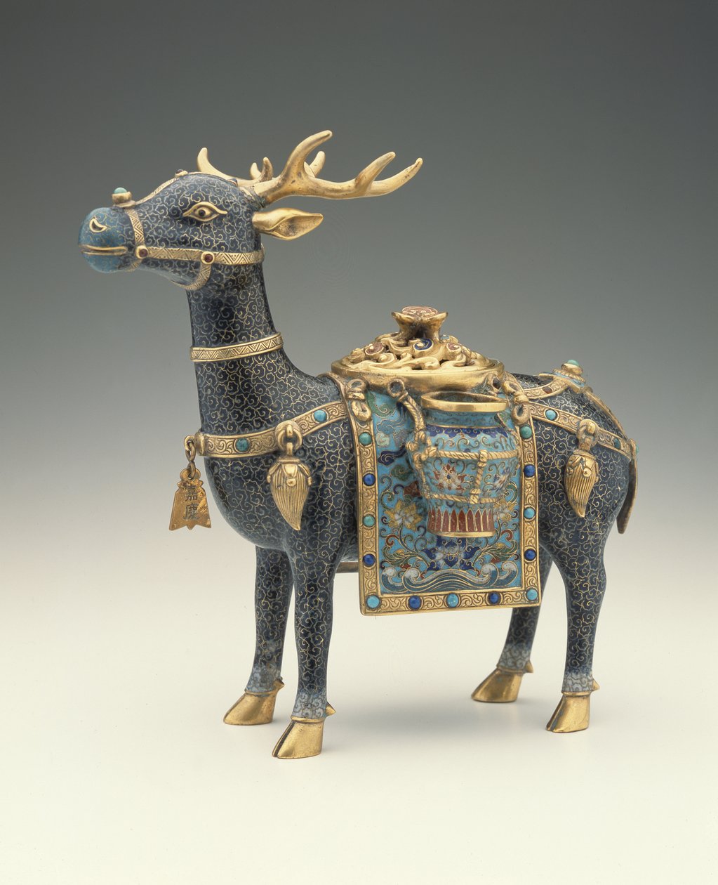 Figura de un ciervo (esmalte cloisonné) de Qing Dynasty Chinese School