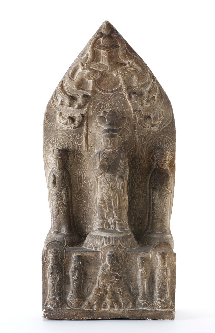 Trinidad budista en relieve sobre pedestales de loto ante fondo puntiagudo de Qing Dynasty Chinese School