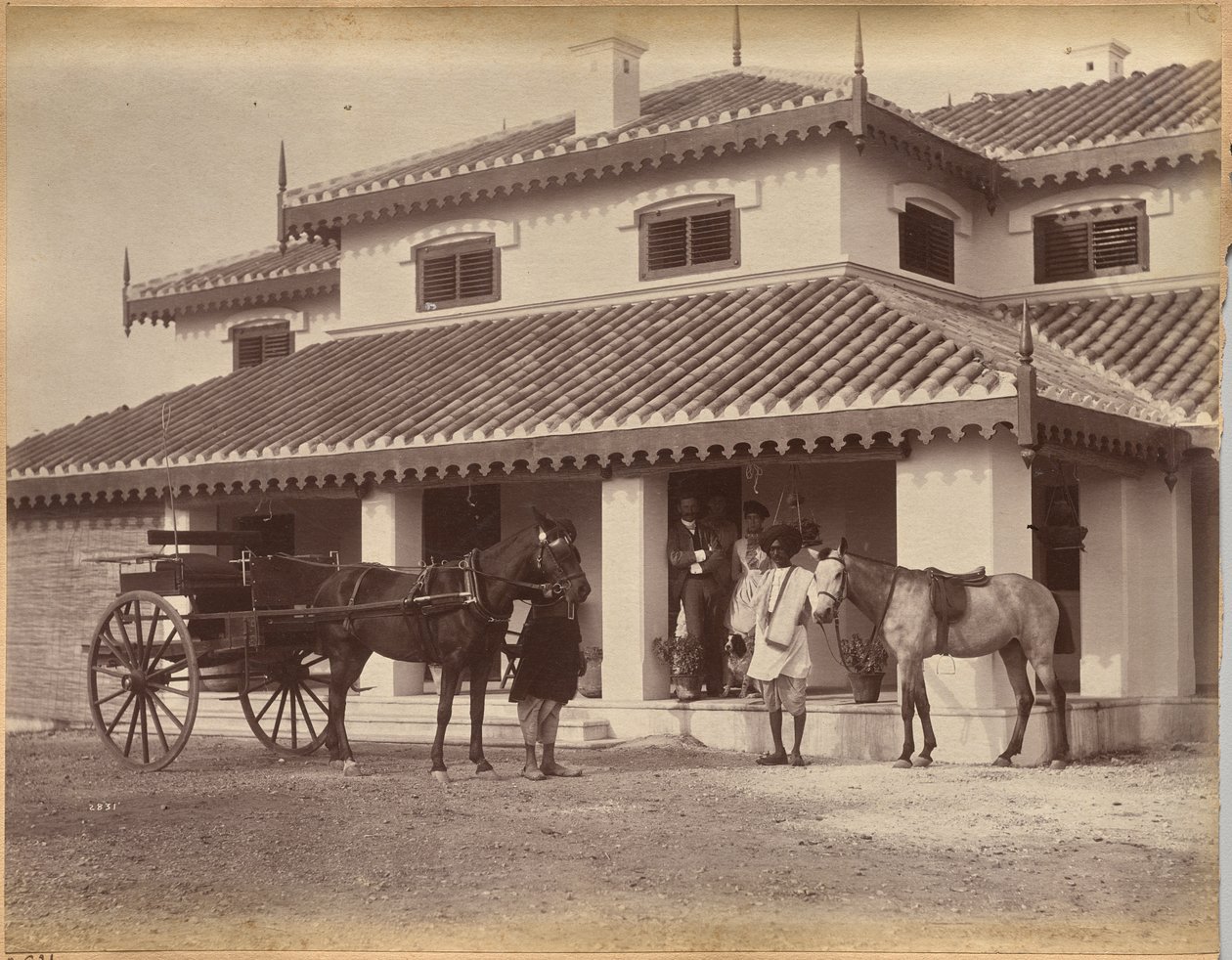 Sr. MacNull, Jhansi (verso) de Raja Deen Dayal