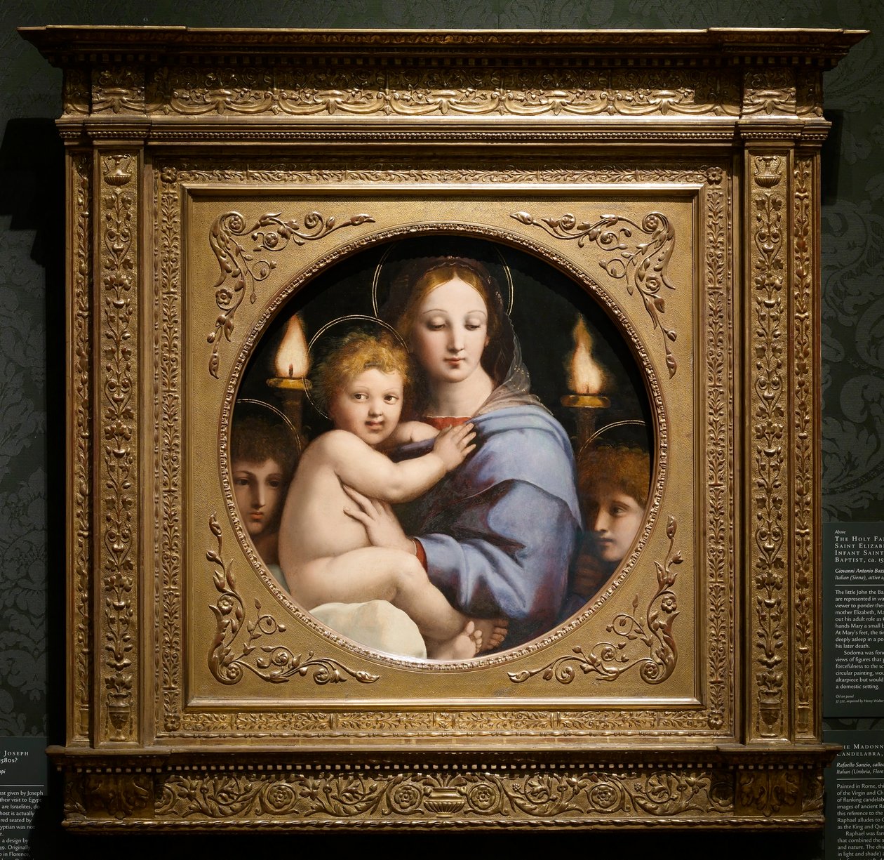 La Madonna de los candelabros de Raphael