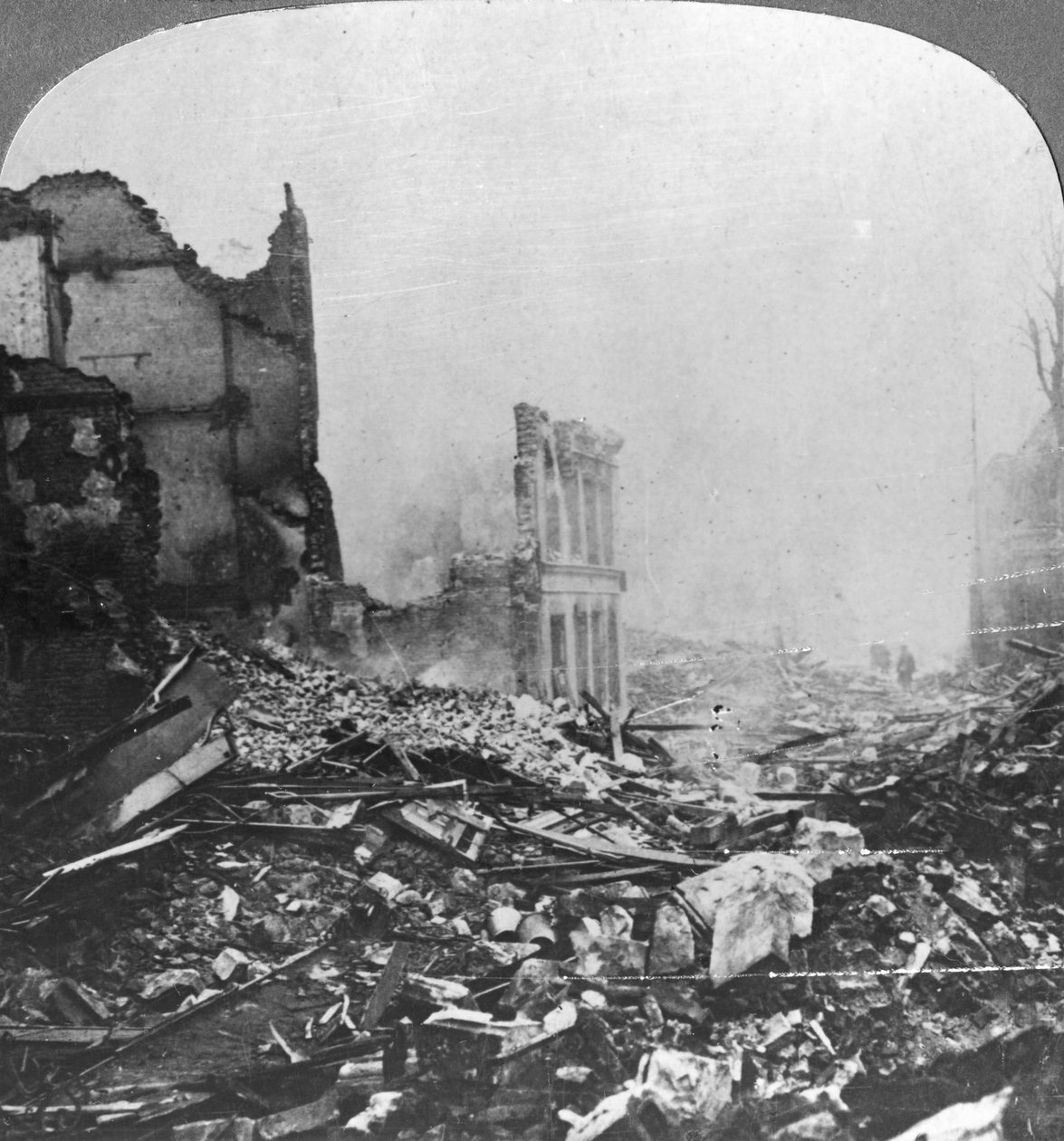 Ruinas de Bethune, Francia, Primera Guerra Mundial de Realistic Travels Publishers