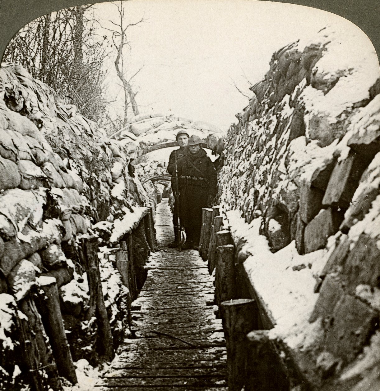 Invierno en las trincheras belgas en Nieupoort, Bélgica, siglo XX de Realistic Travels Publishers