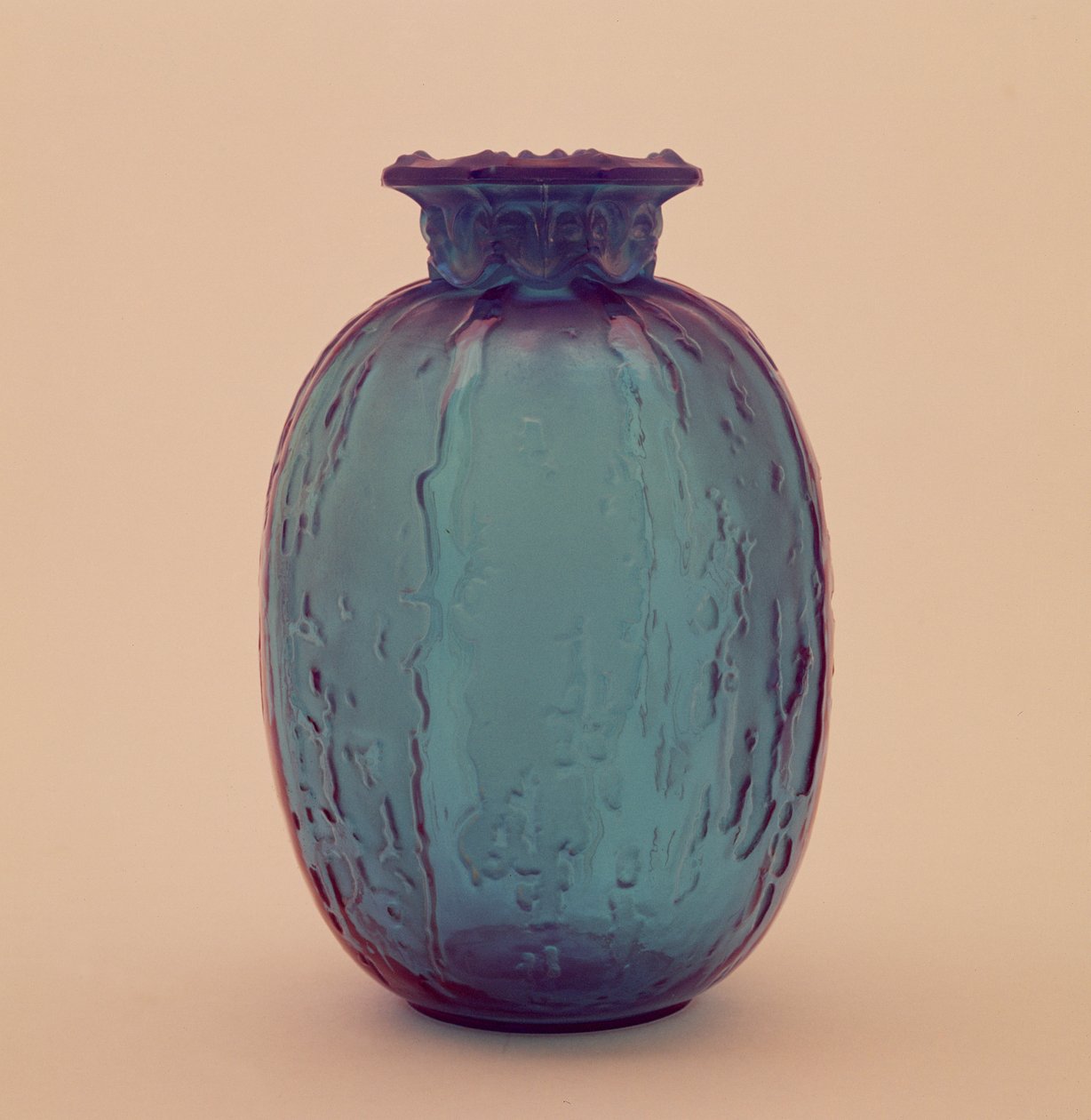 Jarrón cubierto con acabado satinado, c.1902 de Rene Jules Lalique