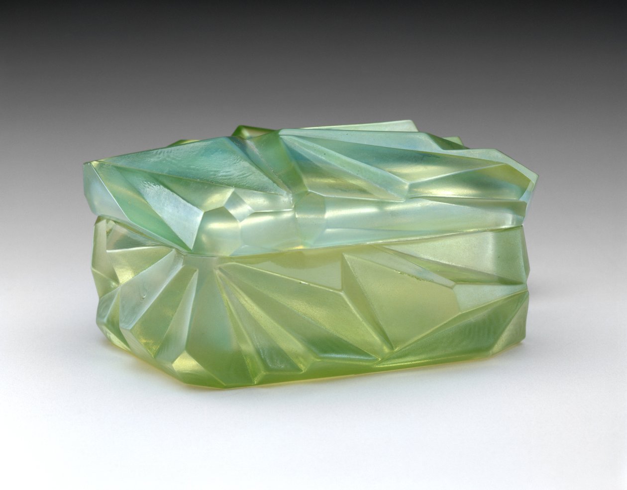 Caja de Cigarrillos "Ruba Rombic", c. 1929 de Reuben Haley