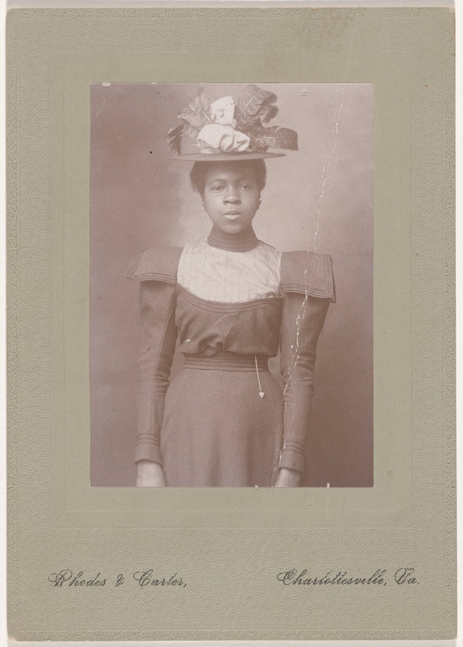 Retrato de mujer,c. 1910 (foto) de Rhodes & Carter