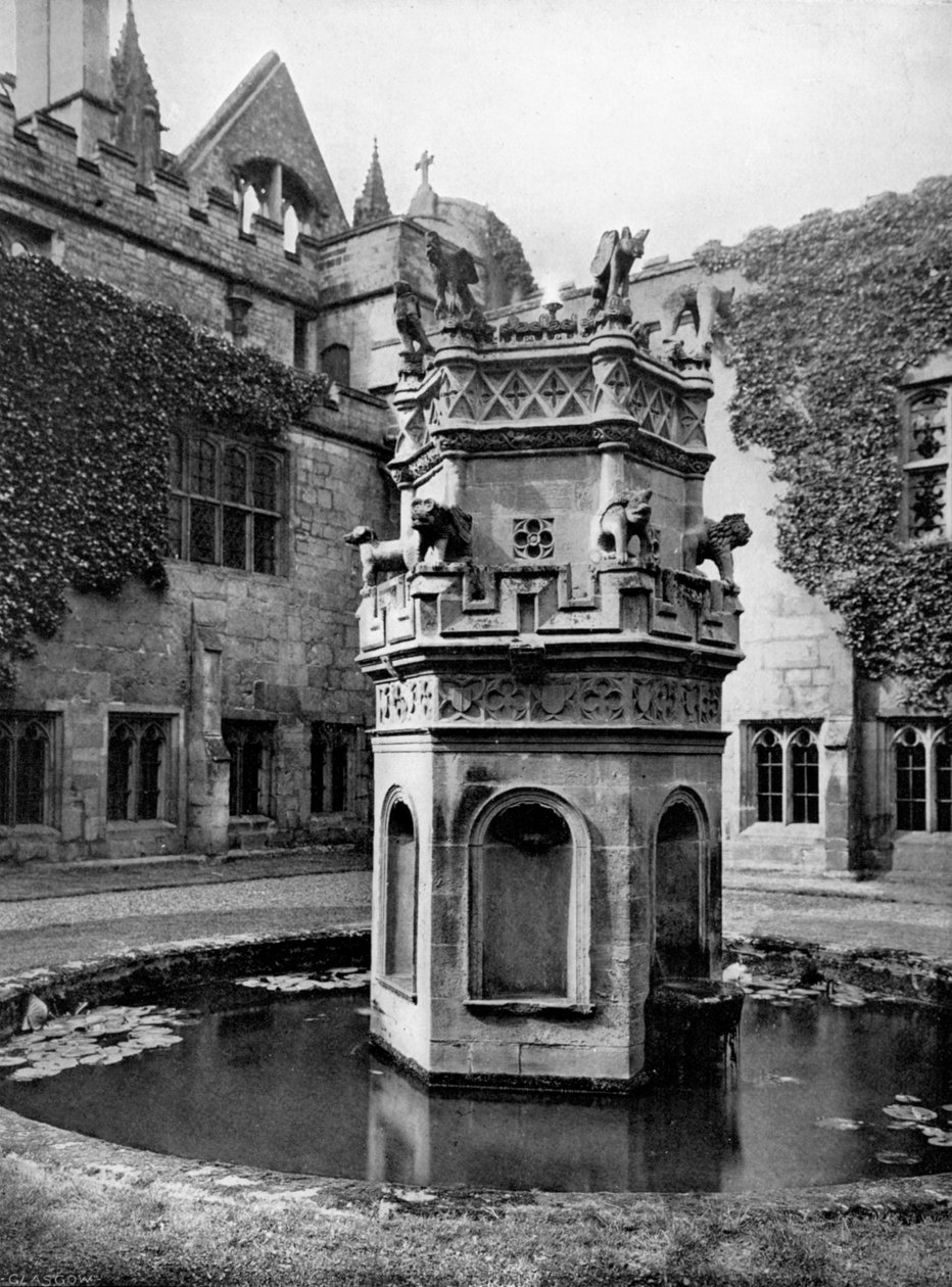 Fuente en los claustros de la Abadía de Newstead, Nottingham, 1902-1903 de Richar Keene