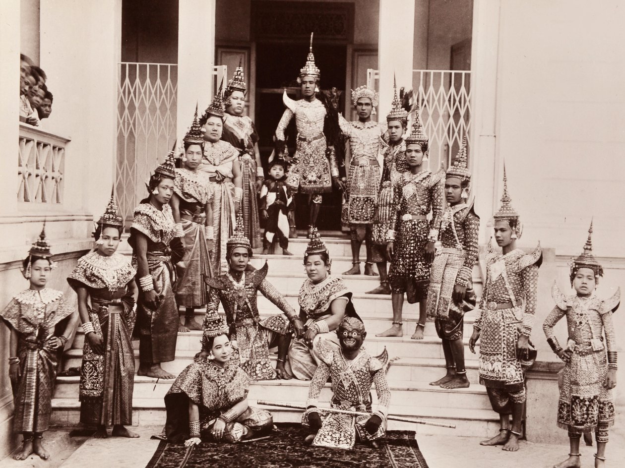 Bailarines Clásicos Tailandeses, c.1900 de Robert Lenz