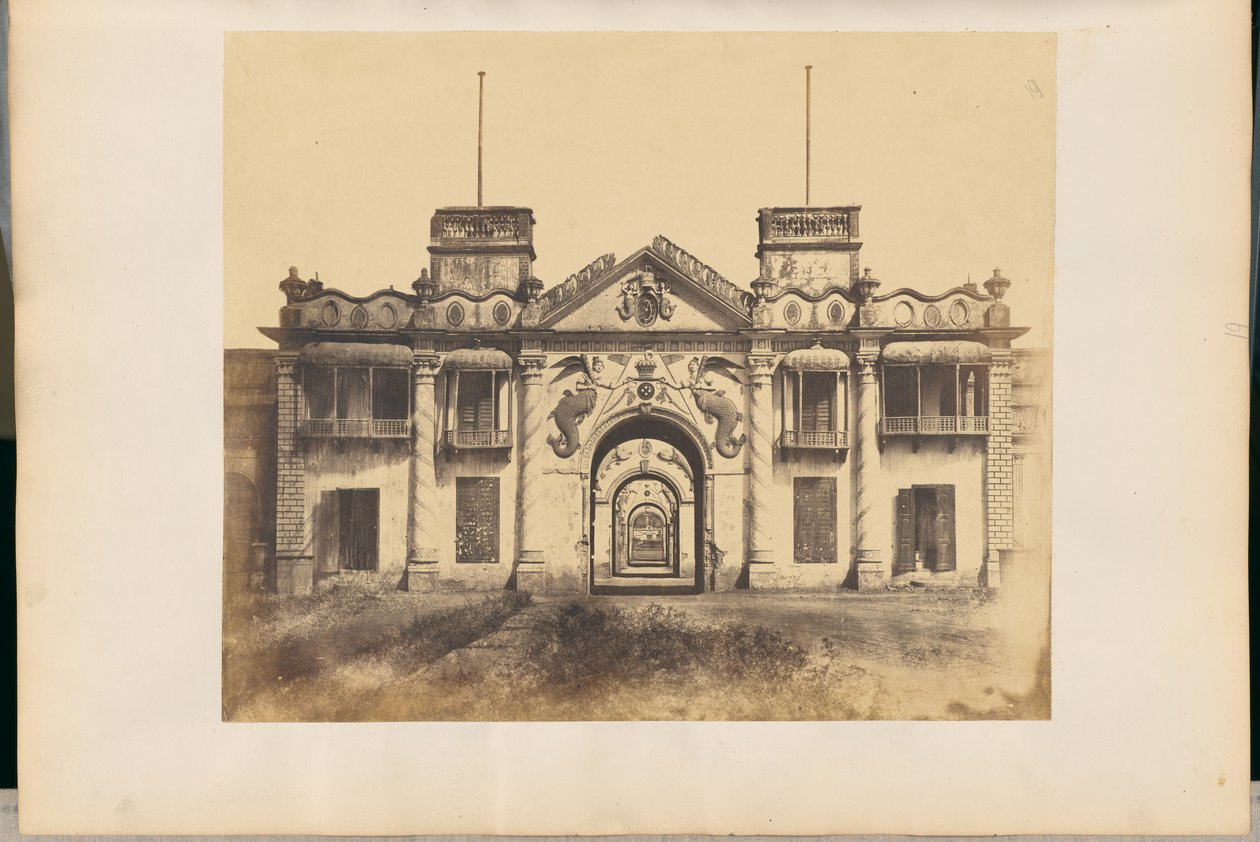 [La Puerta de la Sirena, Palacio Kaiserbagh] de Robert C. Tytler