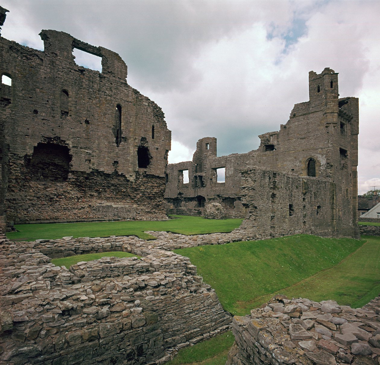 Castillo de Middleham, siglo XII de Robert Fitzrandolph