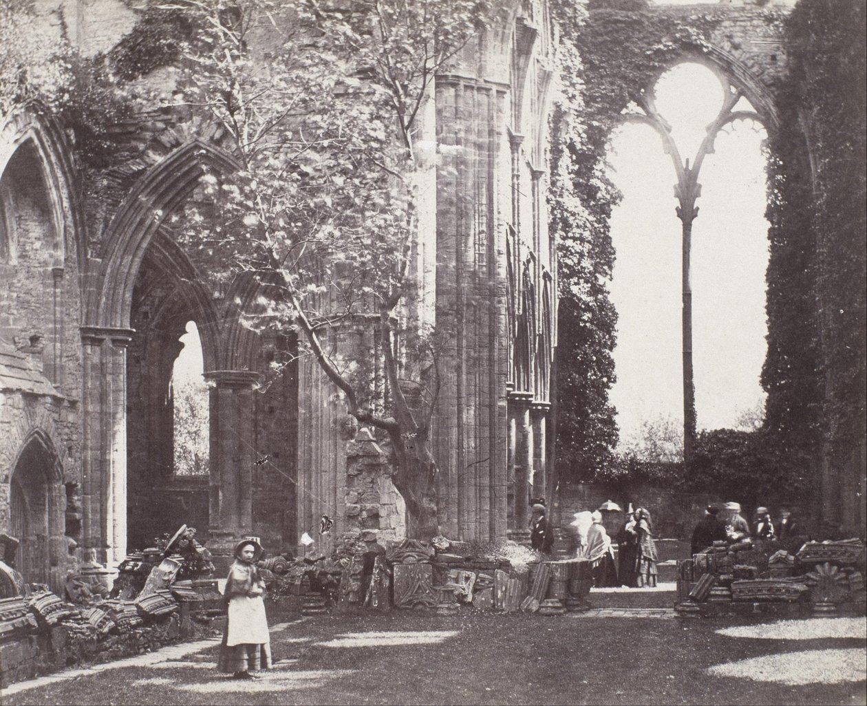 Interior - Abadía de Tintern de Roger Fenton