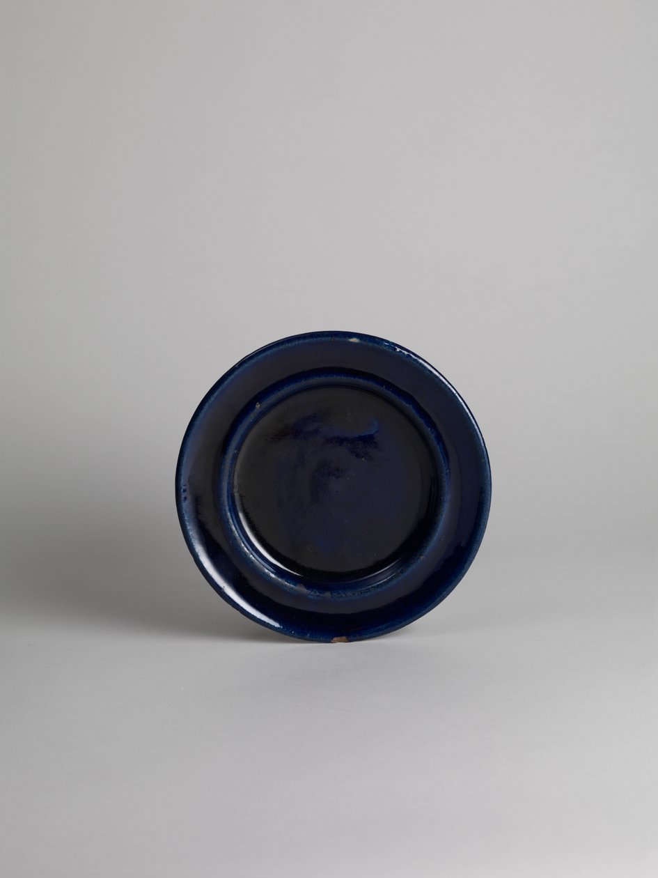 Plato lateral o de frutas vidriado en azul, 1914-18 de Roger Eliot Fry