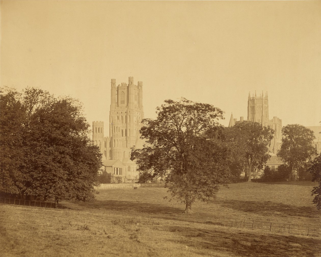 Catedral de Ely desde el parque de Roger Fenton