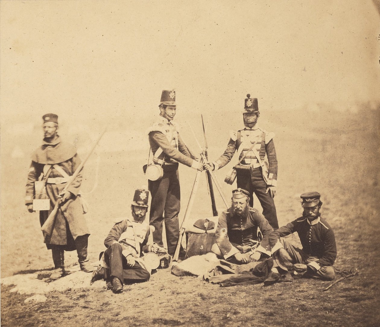 Infantería inglesa apilando fusiles de Roger Fenton
