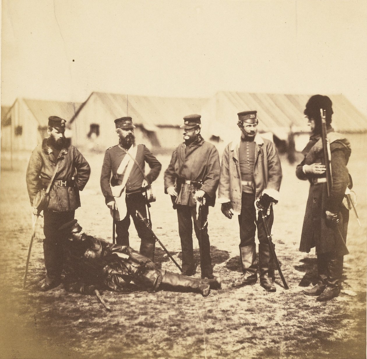 El teniente coronel Munro y los oficiales del 39.º regimiento de Roger Fenton