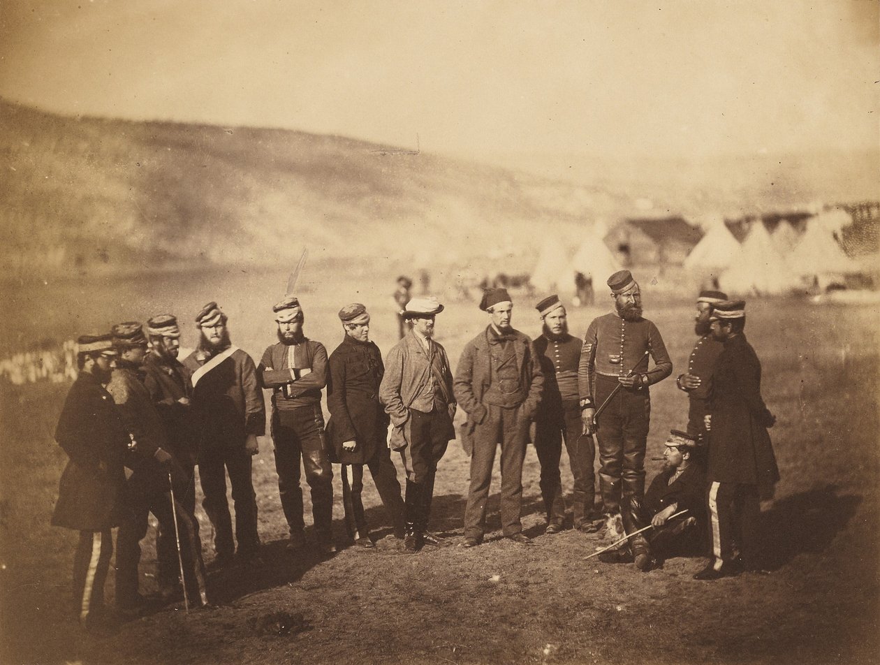El mayor Burton y los oficiales del 5.º regimiento de guardias dragones de Roger Fenton