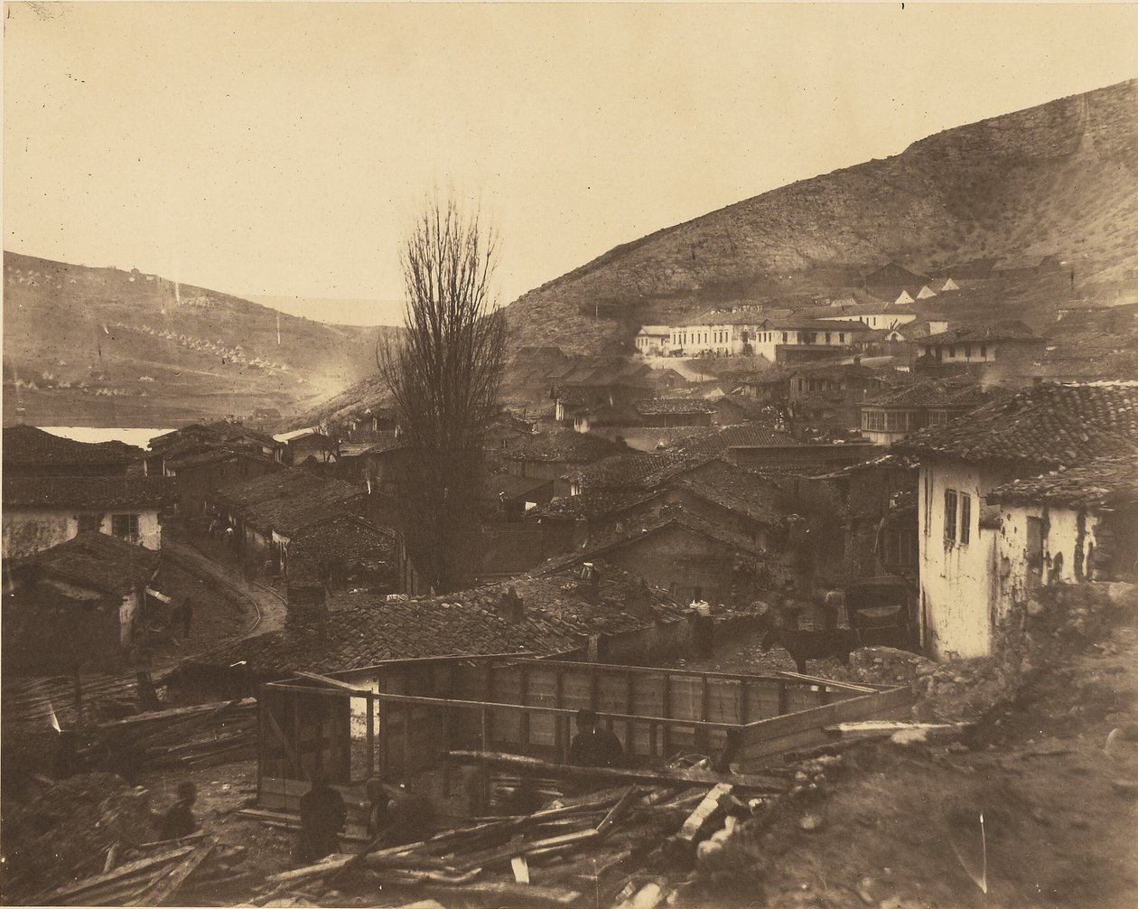 La calle del ferrocarril en Balaklava de Roger Fenton