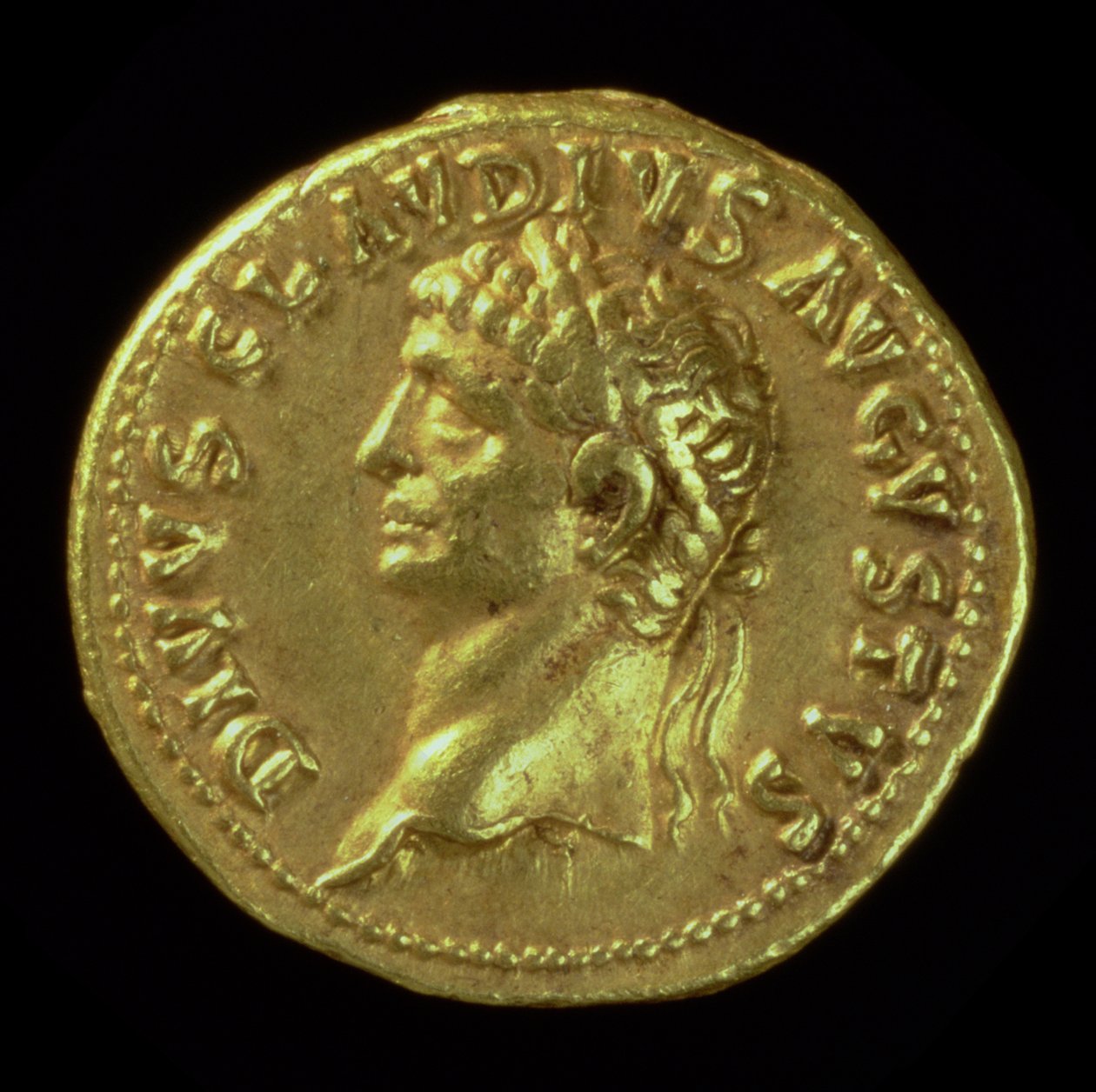 Aureus (anverso) del deificado Claudio I (AD 41-AD 54) acuñado bajo Nerón (AD 54-AD 68) (oro) Inscripción: DIVVS CLAVDIVS AVGVSTVS de Roman