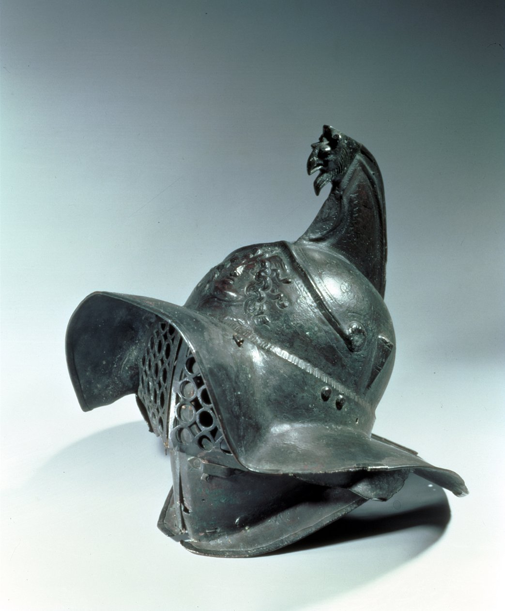 Casco de bronce de gladiador tracio, romano, siglo I d.C. de Roman