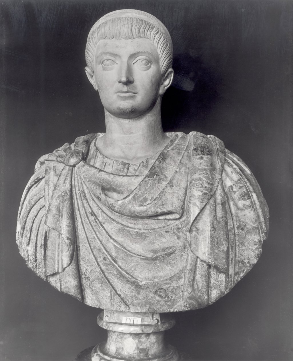 Constantino I (c.274-337) c.350 AD (mármol) de Roman