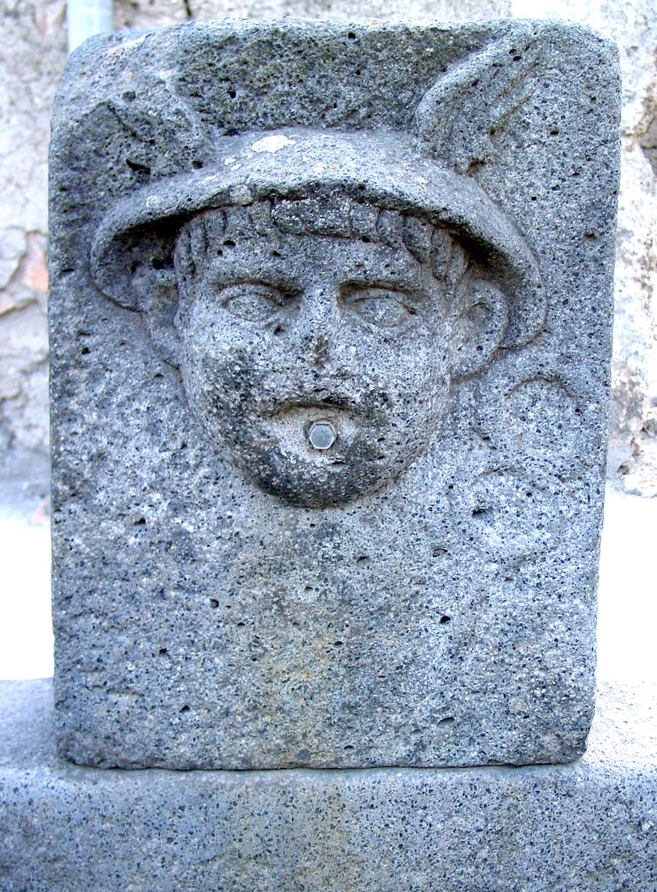 Fuente de Mercurio de Roman