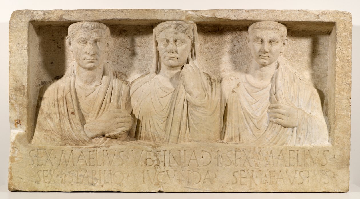 Monumento funerario para Sextus Maelius Stabilio, Vesinia Iucunda y Sextus Maelius Faustus de Roman