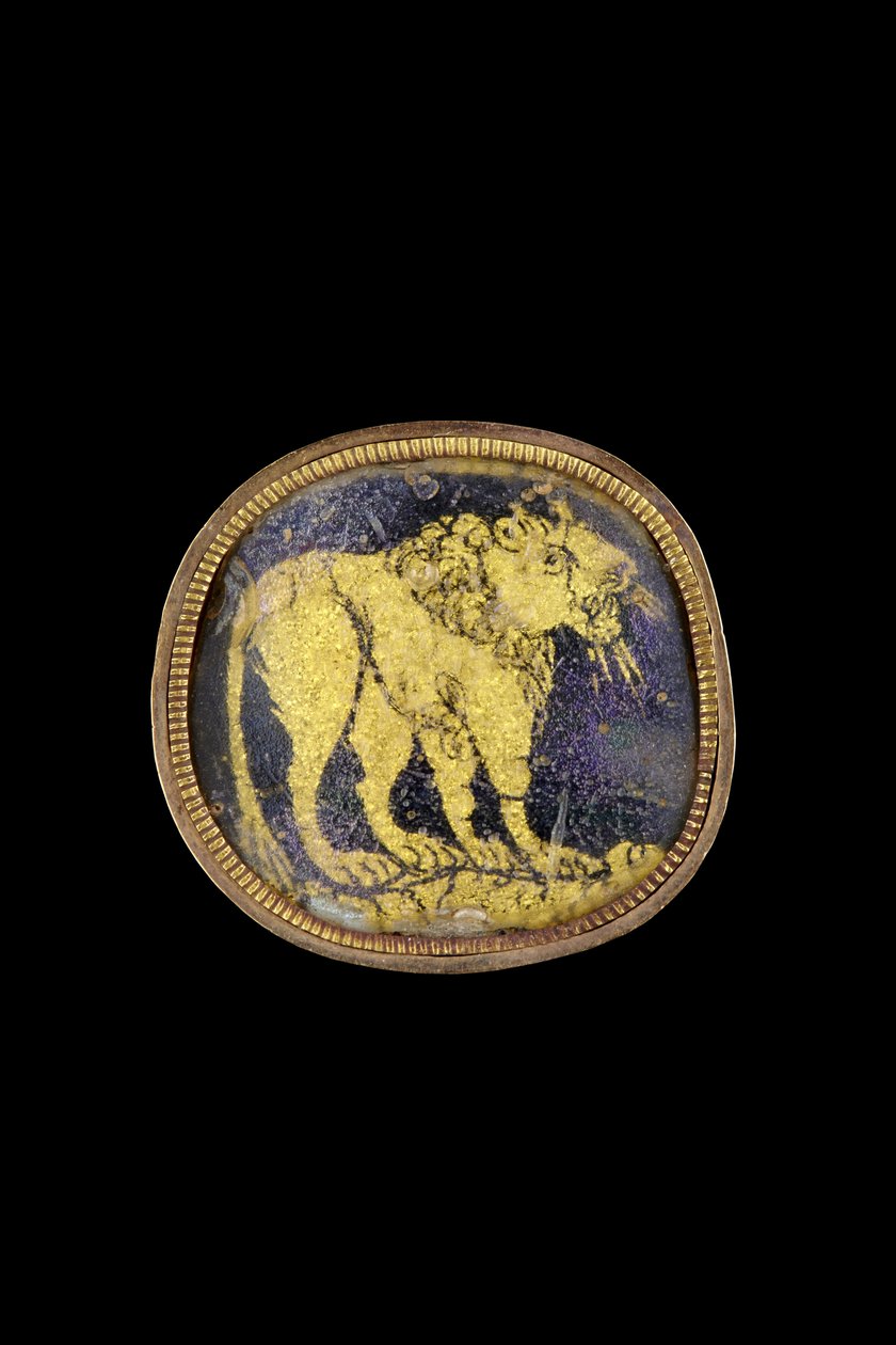 Medallón con un león de pie sobre terreno irregular de Roman