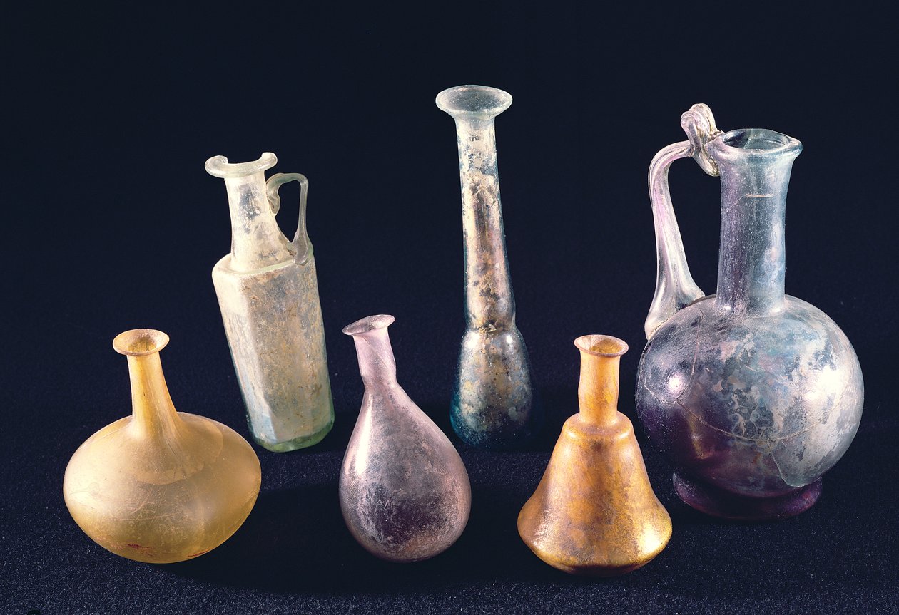 Seis jarrones, de Aquileia (vidrio) de Roman