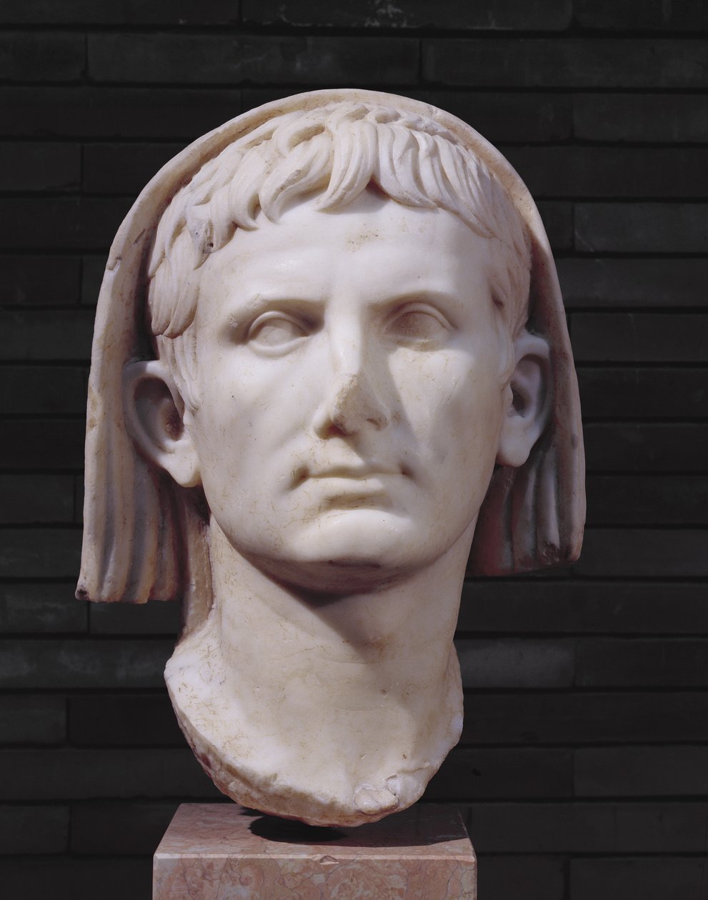 Cabeza velada del Emperador Augusto de Roman