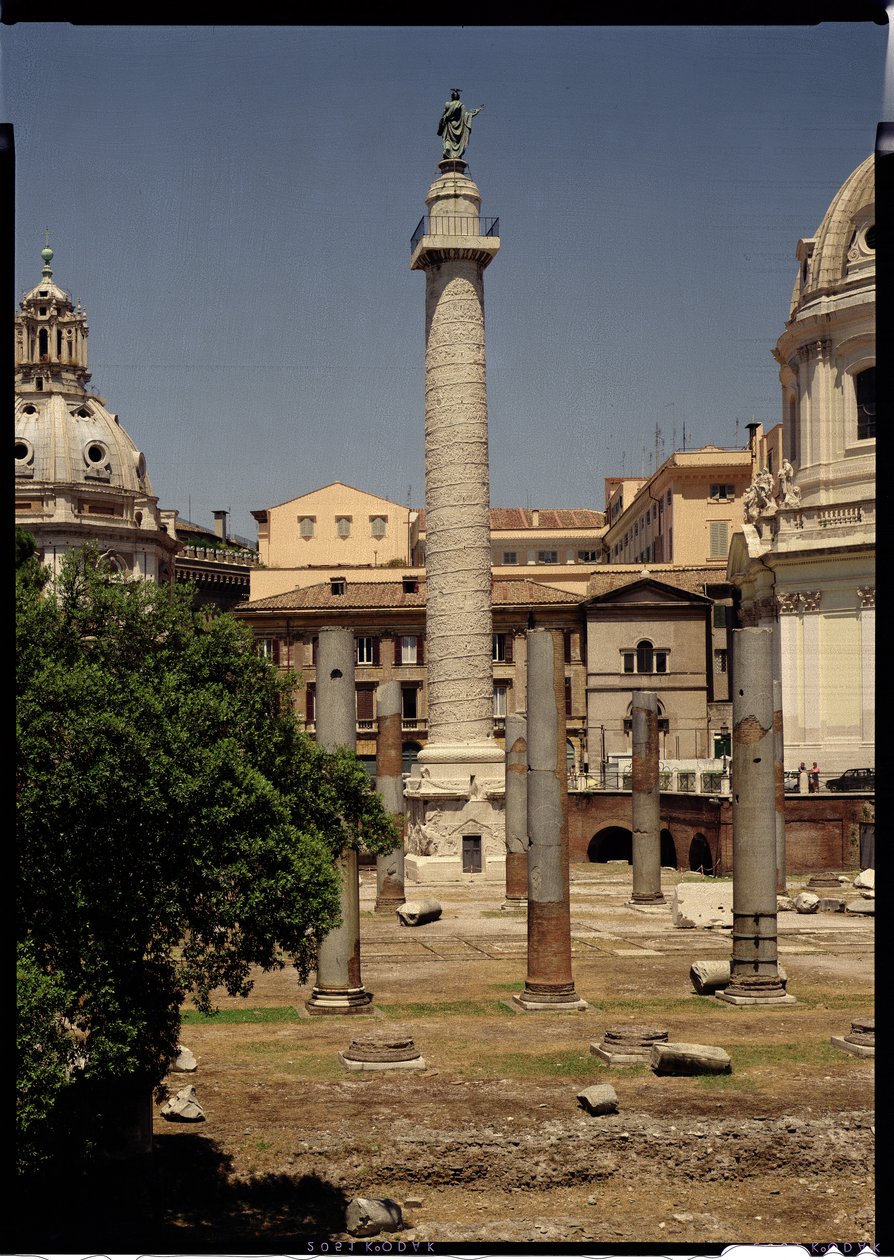 Vista de la Columna de Trajano, 113 d.C. de Roman