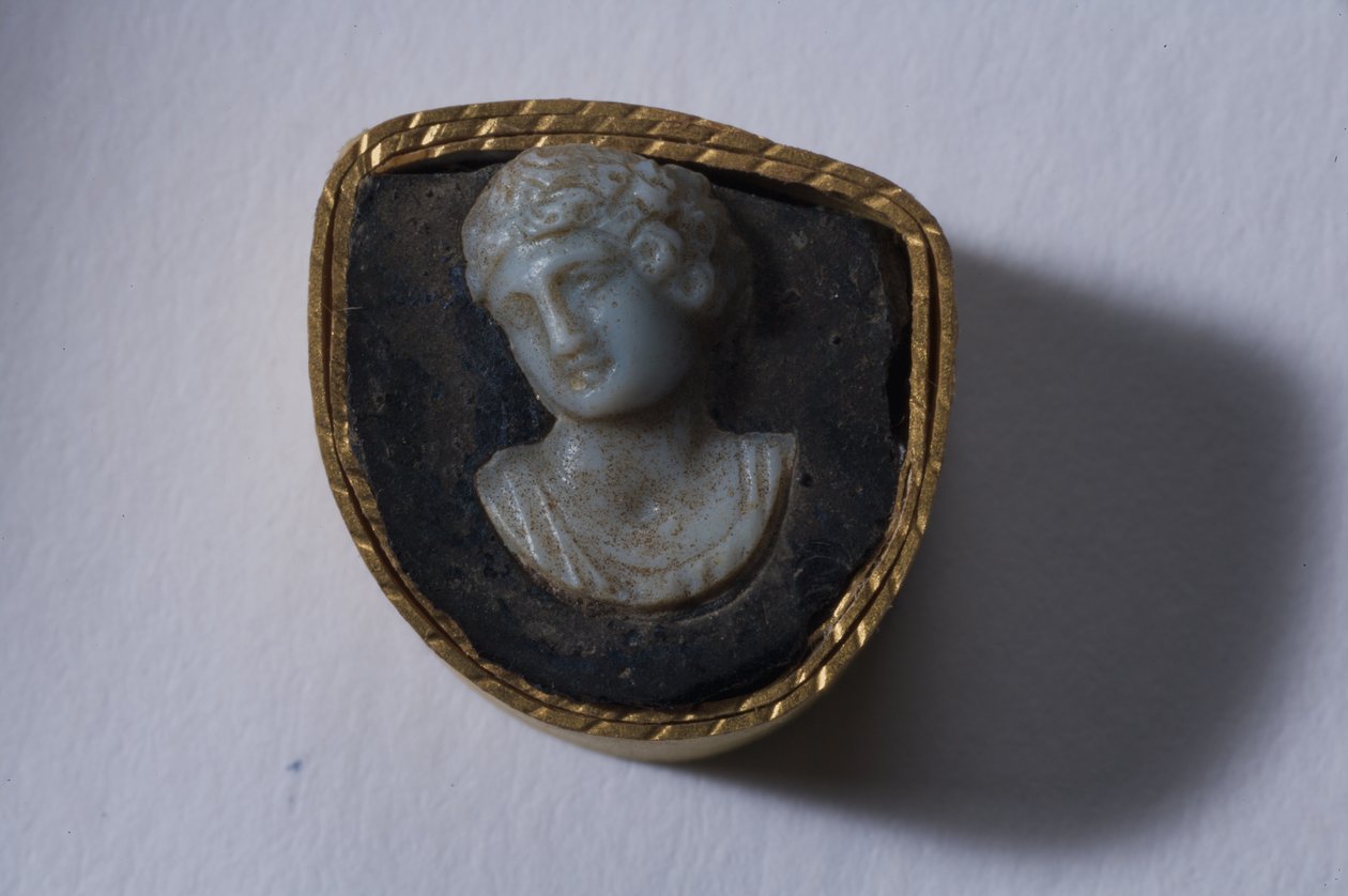 Camafeo romano de un busto femenino de Roman Imperial Period