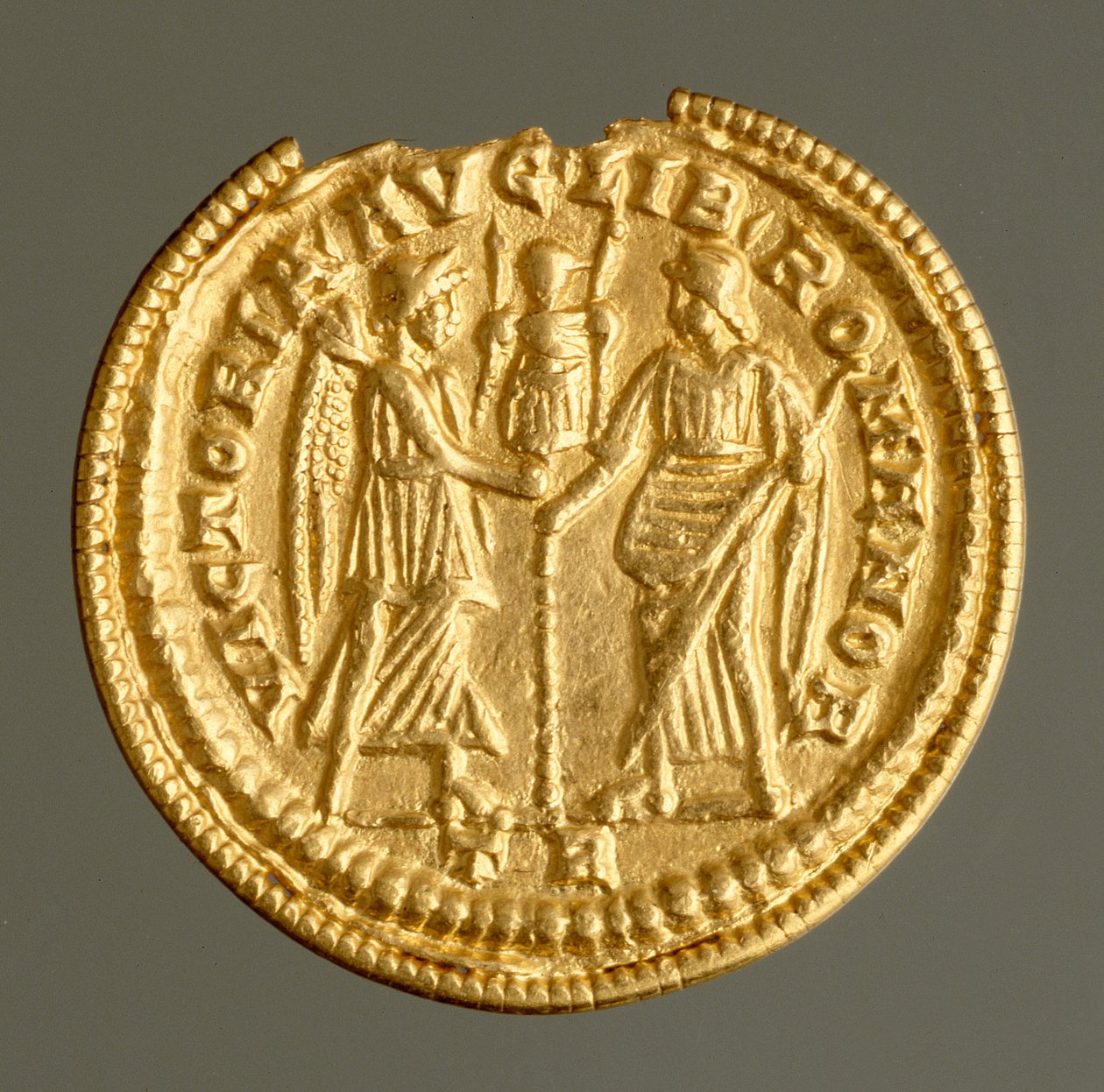 Solidus de Magnentius, encontrado en Kirchberg, c.350-353 (oro) de Roman Roman