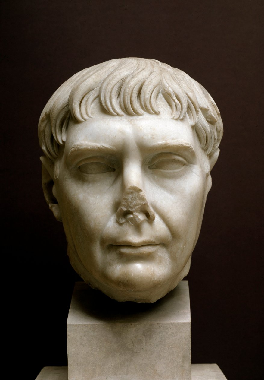 Cabeza del emperador Trajano, siglo II (escultura de mármol) de Roman