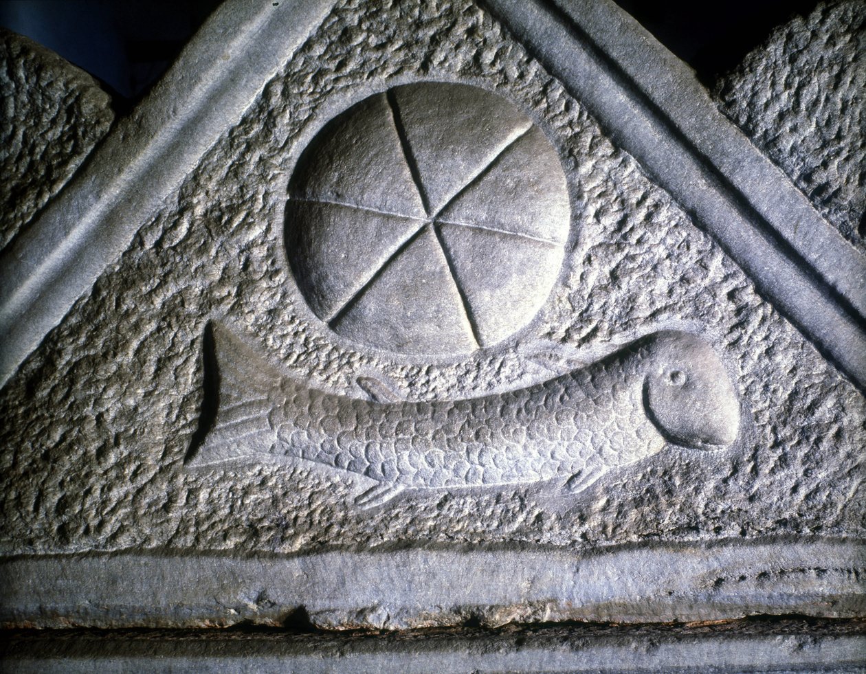 Ictus: pez, símbolo cristiano. Siglo II de Roman