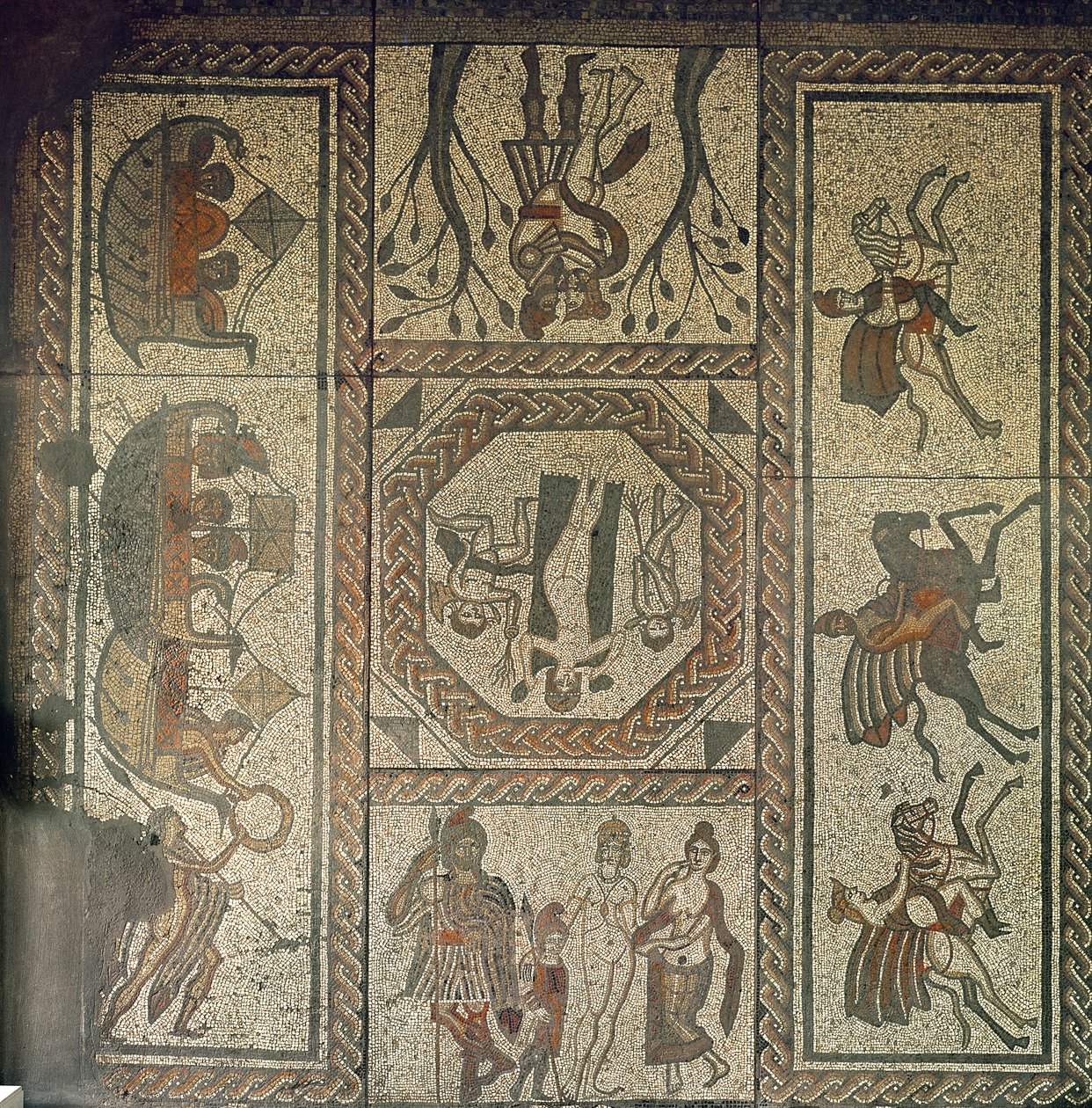 Pavimento de mosaico de la villa romana en Low Ham, que ilustra la historia de Dido y Eneas de la Eneida de Virgilio, c.350 AD de Roman