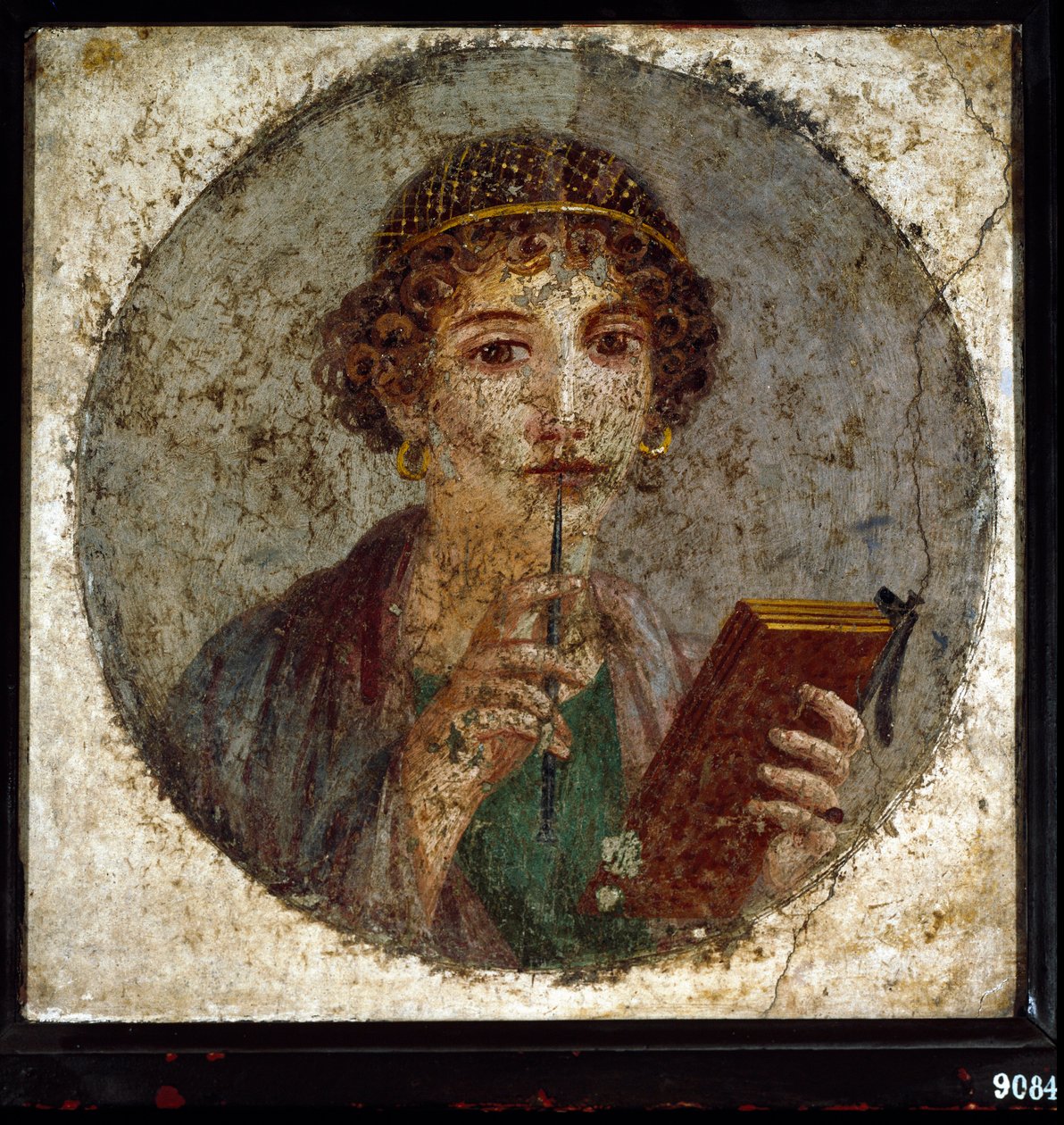 Retrato de Safo (o sáfira) poetisa griega. Mujer romana con libro y pluma (estilo o estilete), de Pompeya, Nápoles, Italia de Roman