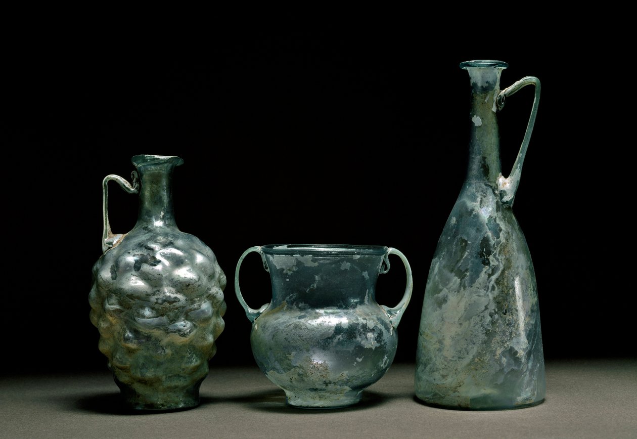 Arte romano: botellas y jarra de vidrio. Siglo I y II d.C. de Roman