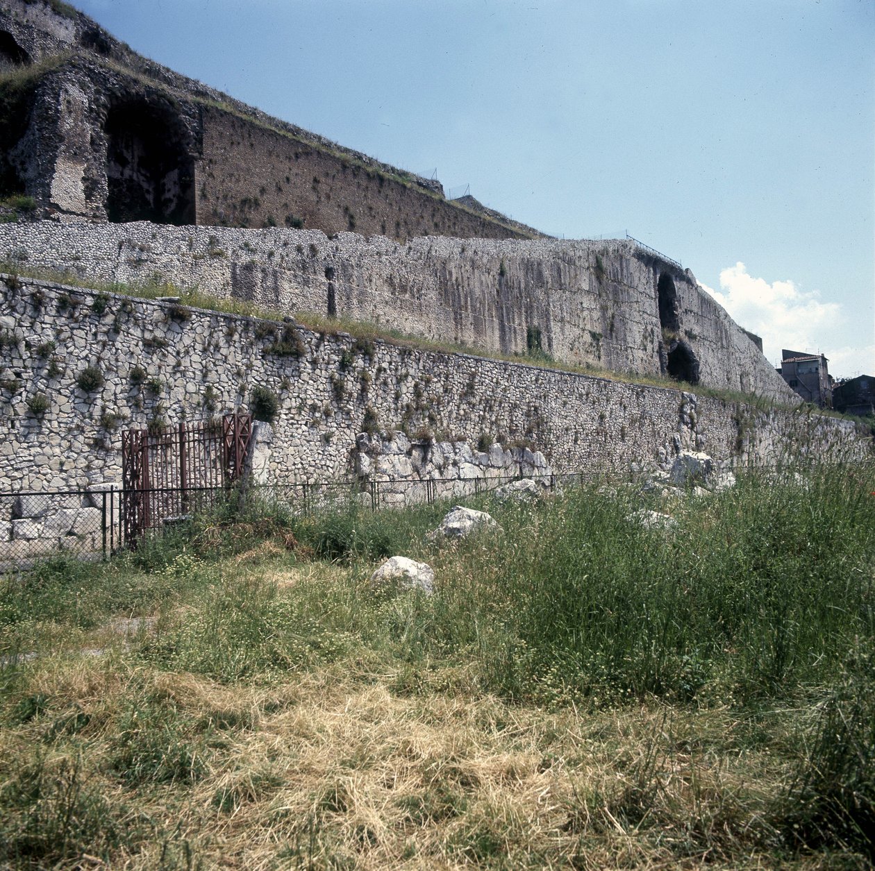 Santuario de la fortuna en Palestrina, Lazio de Roman