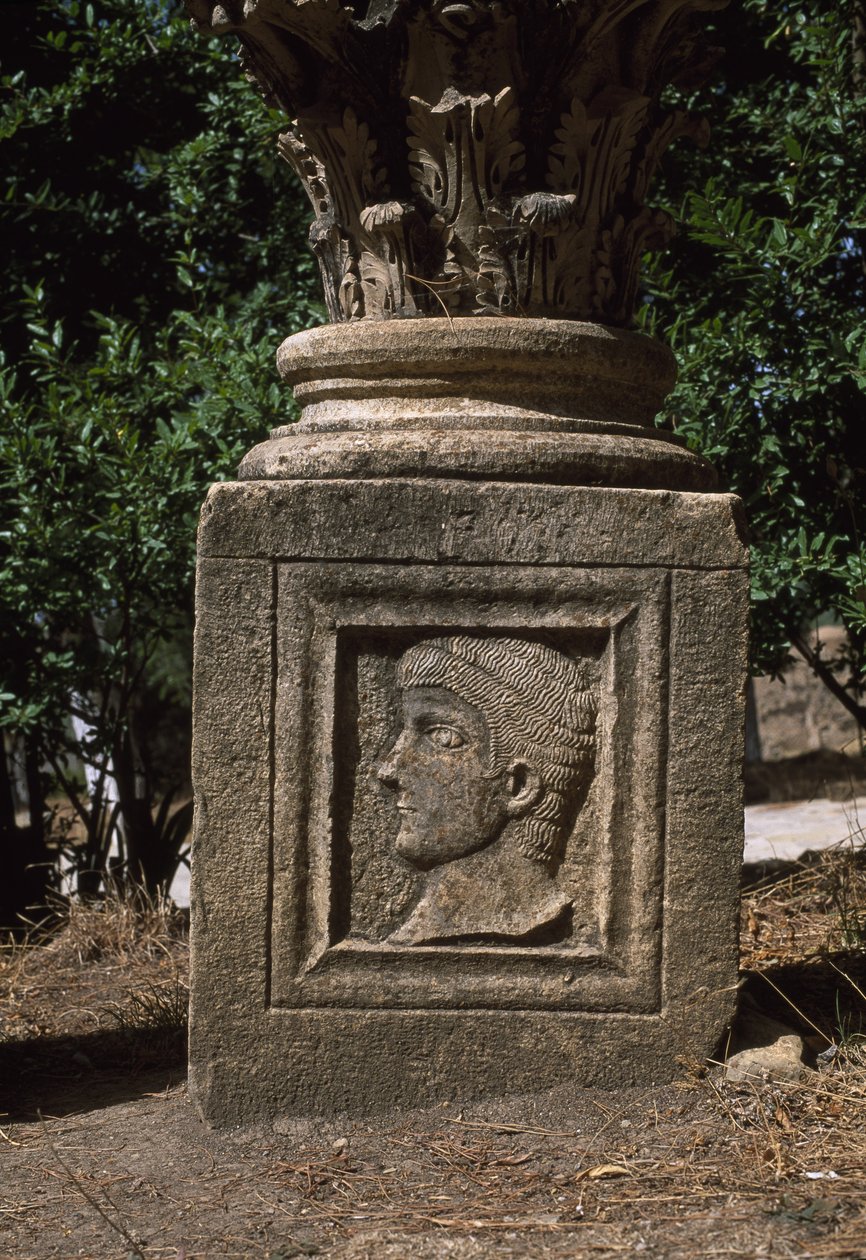 Elemento arquitectónico, Alto Período Imperial (27 AD- 395 BC) de Roman Imperial Period