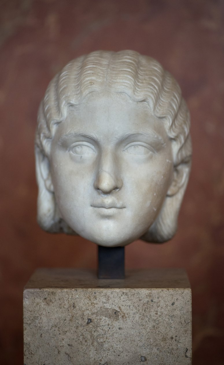 Cabeza de la Emperatriz Barbia Orbiana (siglo III), mármol de Roman Roman